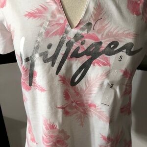 Tommy Hilfiger Coconut Palm T-Shirt Size Small NWT